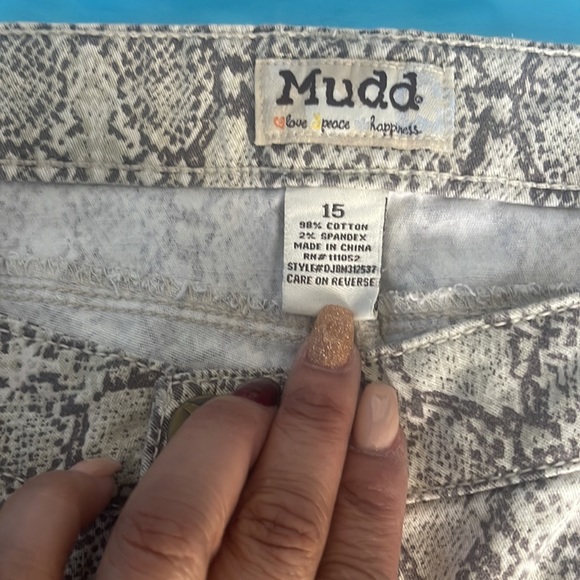 Fashionable Jean Bundle  (Animal Print and Rockstar Fit) - Picture 4 of 4